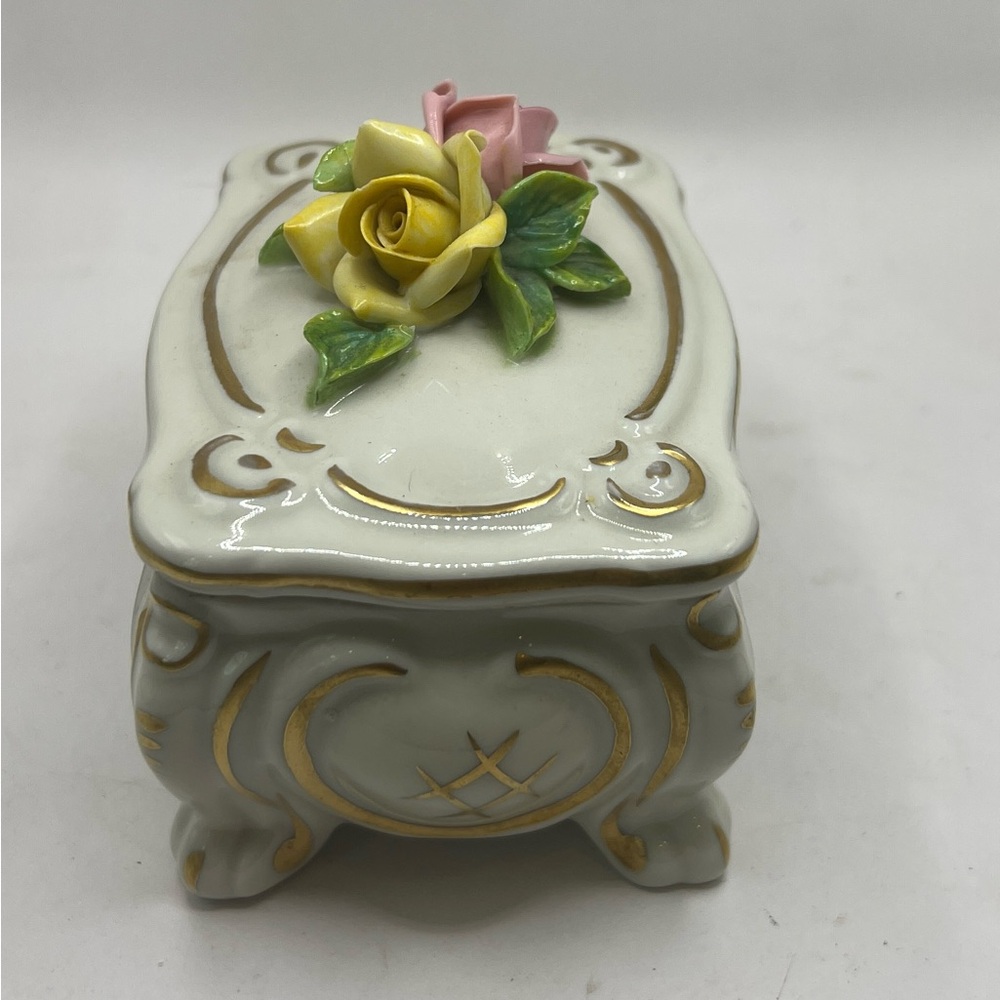 Dresden Porcelain Trinket Box - Picture 2 of 8